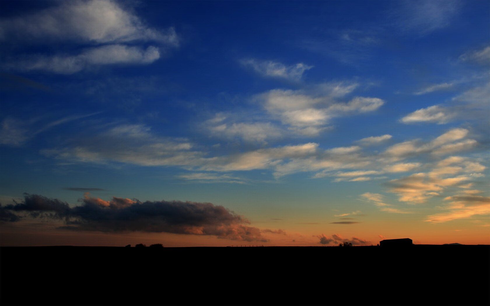 英格拉姆全能爆发撕裂防线,快船铜墙铁壁令热火窒息