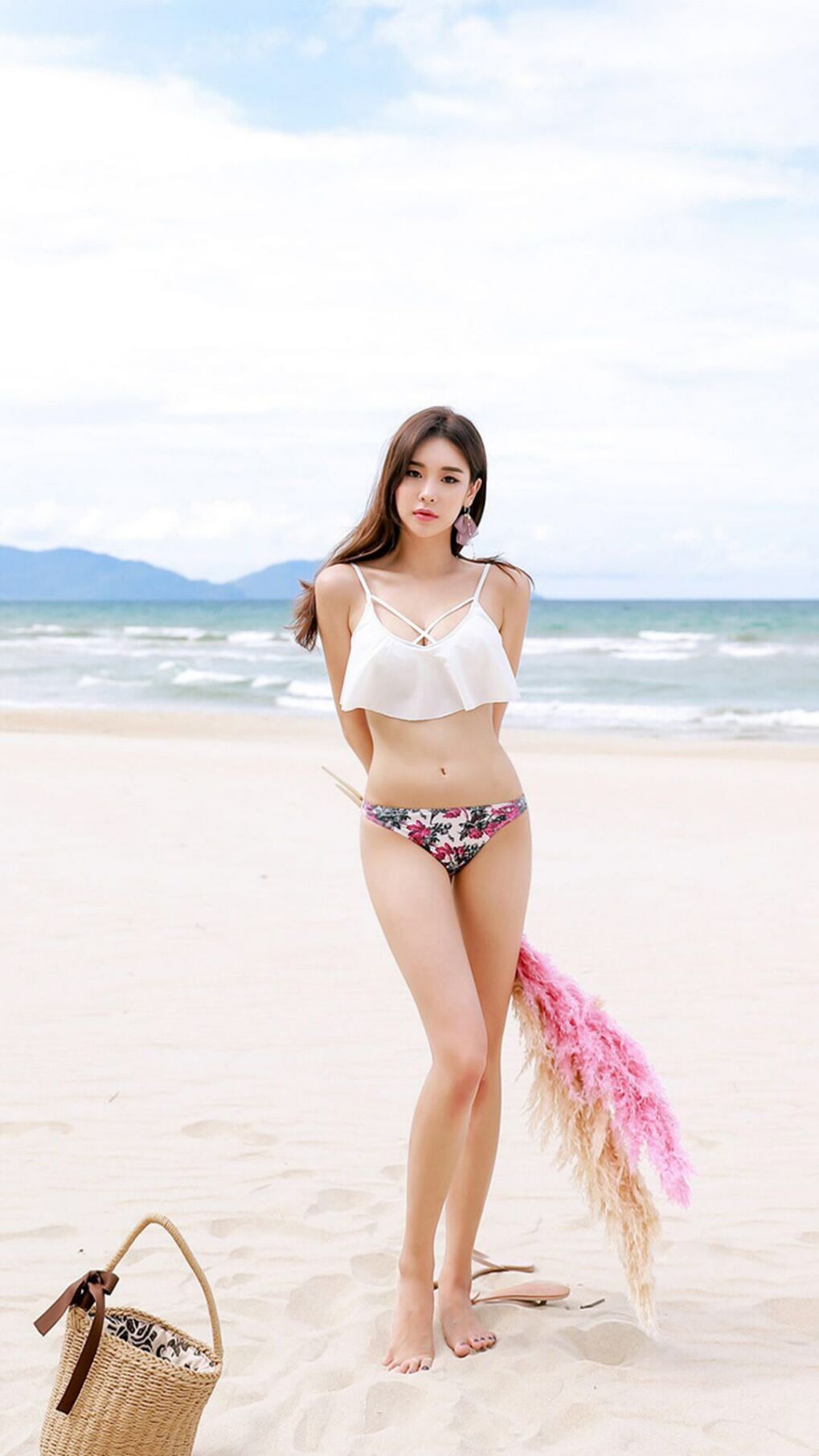 爱游戏在线-北欧神话的序章，当蓝黄闪电撕裂三狮军团—迪亚斯在2026世界杯的加冕之战